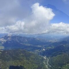 Flugwegposition um 11:18:47: Aufgenommen in der Nähe von 33010 Malborghetto Valbruna, Udine, Italien in 2430 Meter